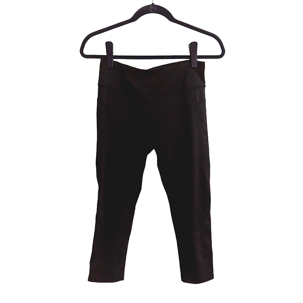 ZELLA Black Cropped Leggings with Perforated Hem and Pockets M Athletic Gym Run